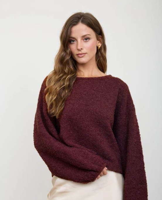 BURGUNDY SLEEVE FUZZY KNIT PULLOVER SWEATER