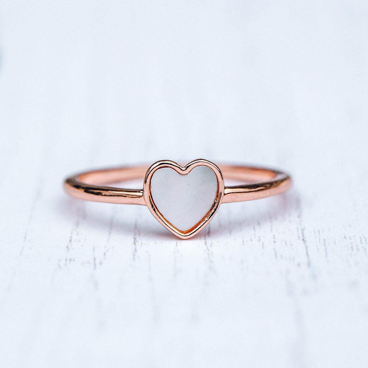 Heart Of Pearl Ring Rose Gold